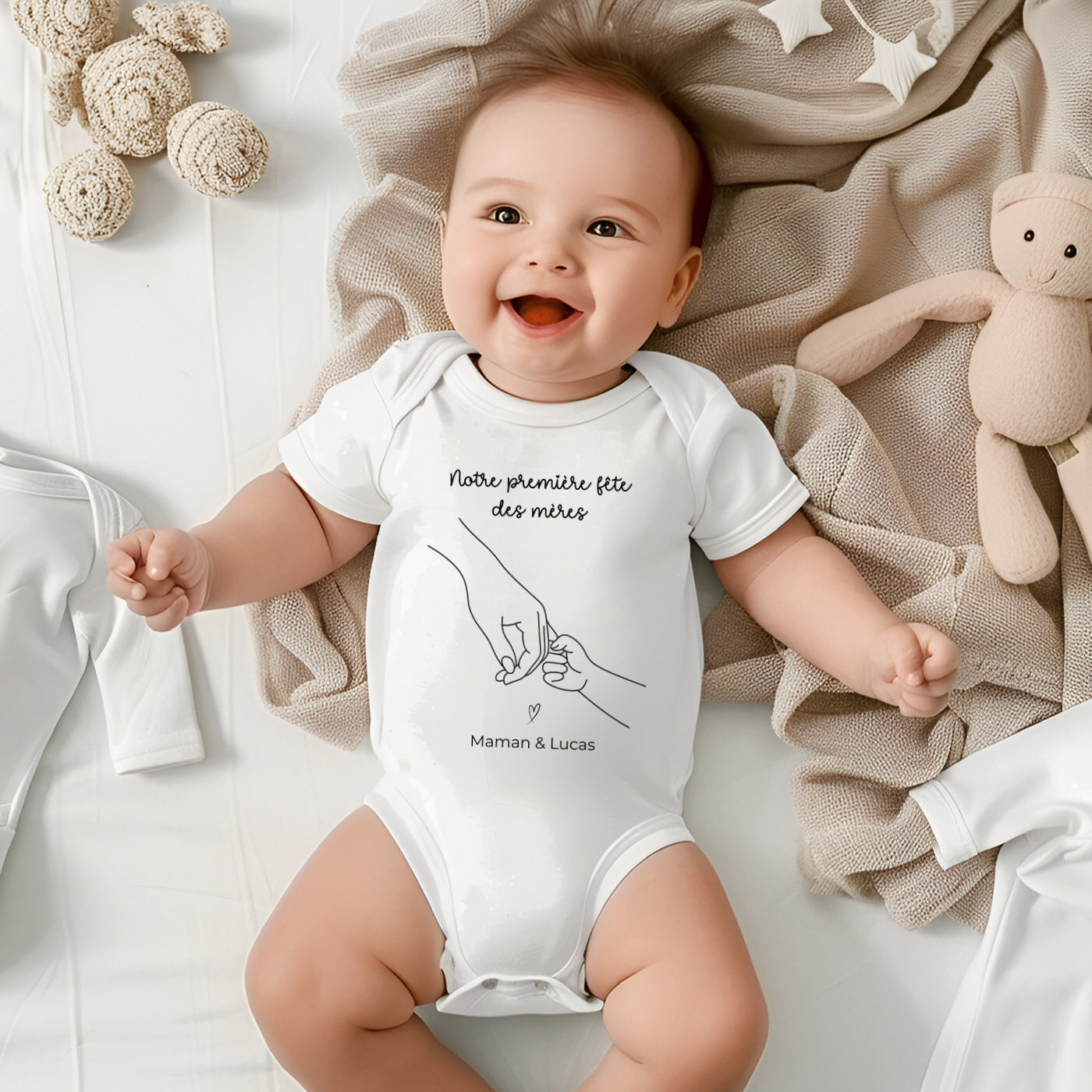 Cadeau personnalisé pour première fête des mères – t-shirt et body avec prénoms