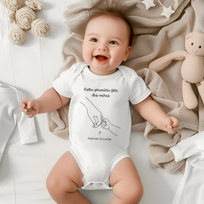 Cadeau personnalisé pour première fête des mères – t-shirt et body avec prénoms